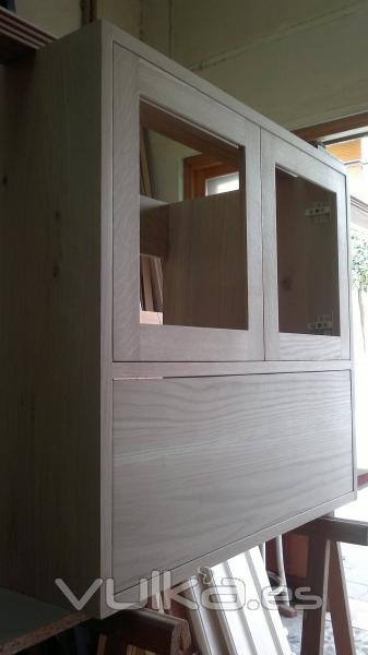 Mueble de bao en madera maciza de roble