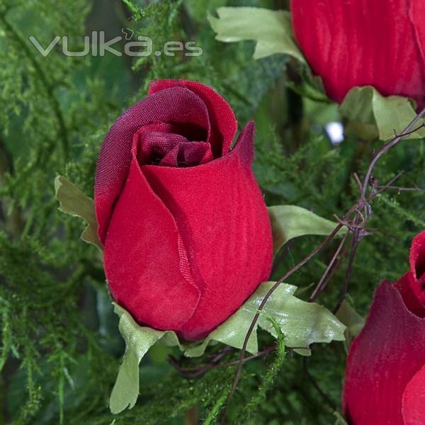 Flores artificiales, Ramo realizado con rosas y esparraguera articiciales en La Llimona home (1)