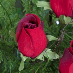 Flores artificiales, ramo realizado con rosas y esparraguera articiciales en la llimona home (1)