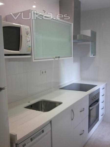 COCINA FORMICA BLANCO BRILLO