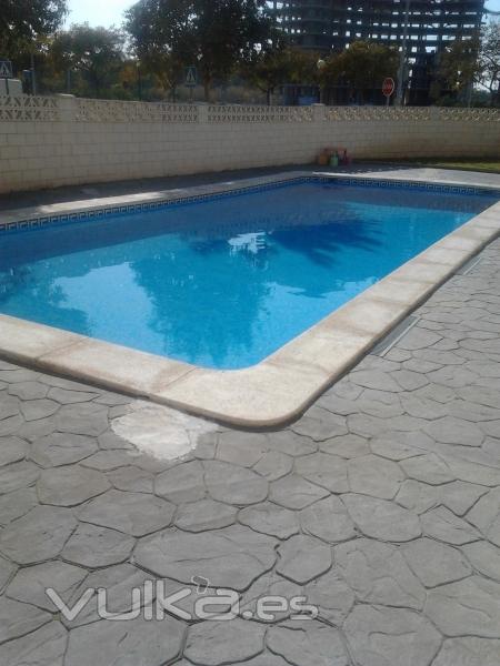 Instalacin de piscina en zona comunitaria