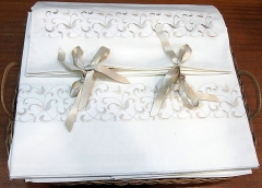 Sabana bordada ,de algodon ,de tres piezas funda de almohada ,encimera y bajera ajustable