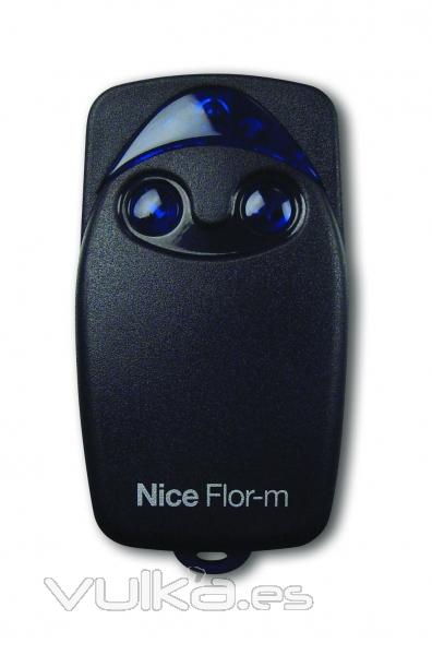 Mando Nice Flor-m, negro dos botones