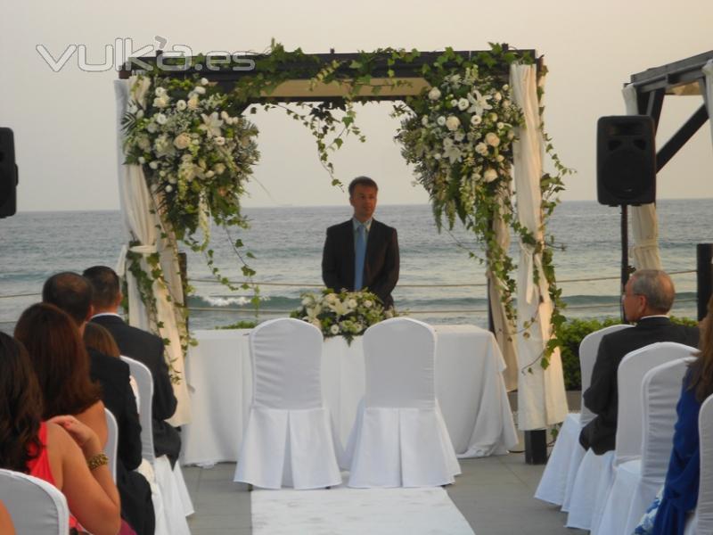 Oficiante de bodas Estepona, San Pedro de Alcántara, Sotogrande.