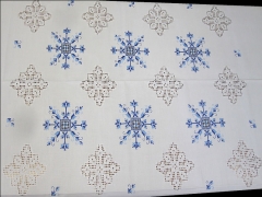 Mantel de lagartera ,de mezcla ,hecho a mano