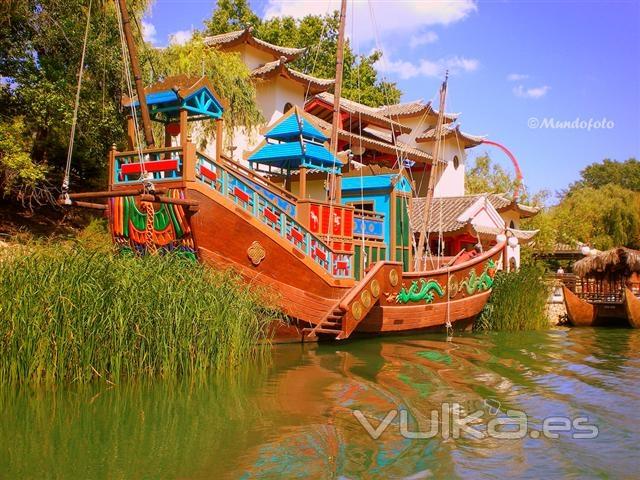 lago de port aventura