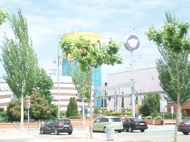 Centro Comercial y de Ocio