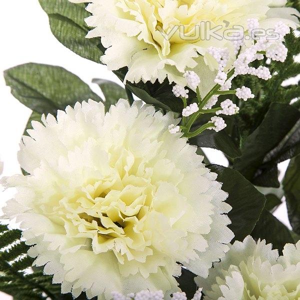 Todos los Santos. Ramo artificial flores claveles blancos 48 en La Llimona (2)