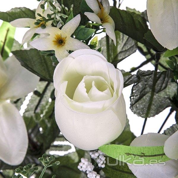 Todos los Santos, Ramo artificial flores orquideas y rosas blancas en La Llimona home (1)