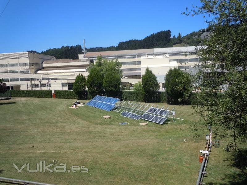 Montaje de paneles fotovoltaicos
