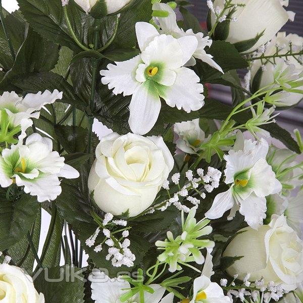 Todos los Santos. Ramo artificial flores rosas blancas orquideas pequeas en La Llimona home (2)