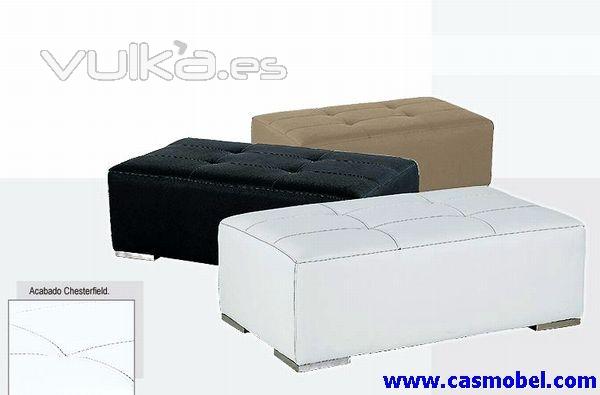 Mesa centro pufs tapizada modelo Dalia. o Patas cromadas. o Consigue una amplia zona de descanso uni