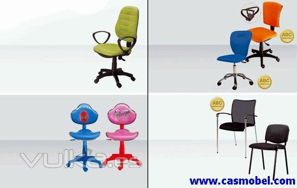 Silla giratoria Maxi o Regulable en altura. o Sistema respaldo contacto permanente. o Apoyabrazos o 