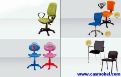 Silla giratoria maxi o regulable en altura o sistema respaldo contacto permanente o apoyabrazos o