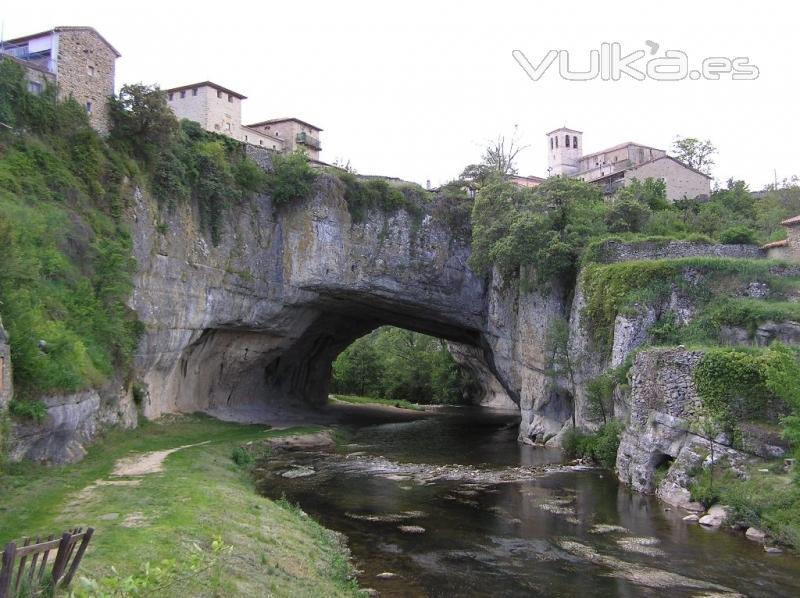  Puentedey   (pueblo del entorno)