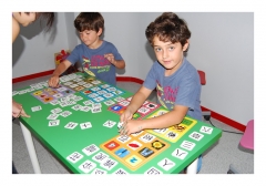 Ninos aprenden chino jugando