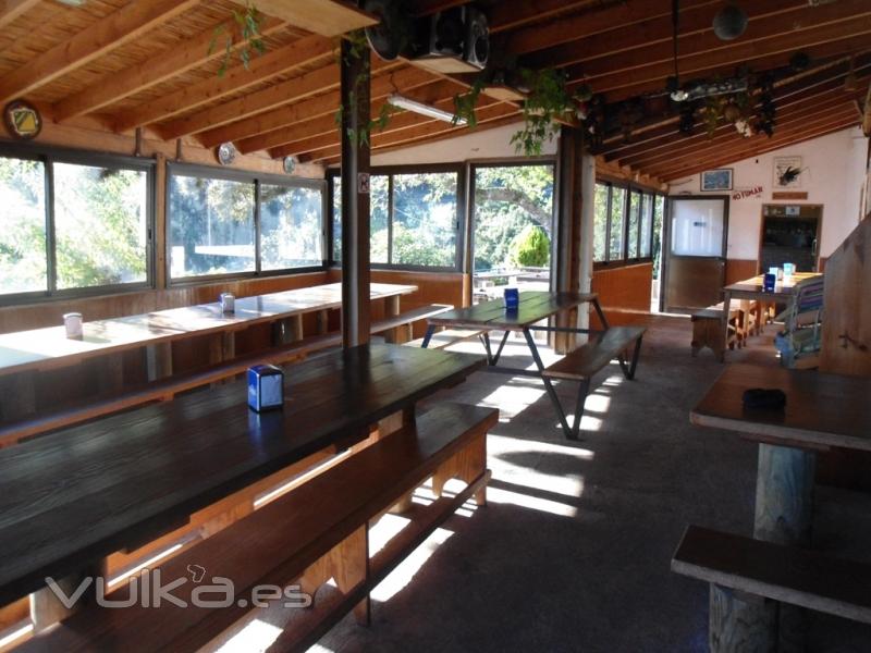 Comedor interior del restaurante con vistas a la Isla de Tenerife