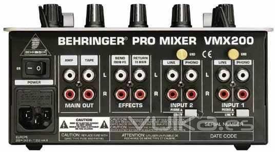 alquiler de mesa de mezclas Behringer