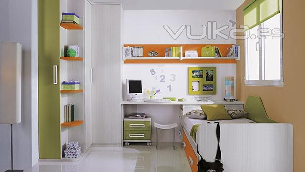 Dormitorio juvenil en color blanco combinado con verde y naranja del catalogo Whynot 12