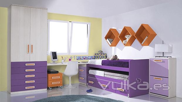 Dormitorio juvenil en colores lila y morados