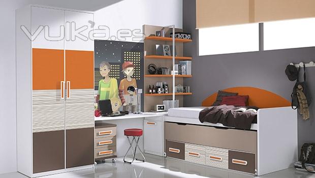 Dormitorios juveniles con armario panelado en colores