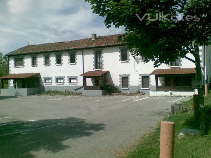 vista de las dos casas rurales