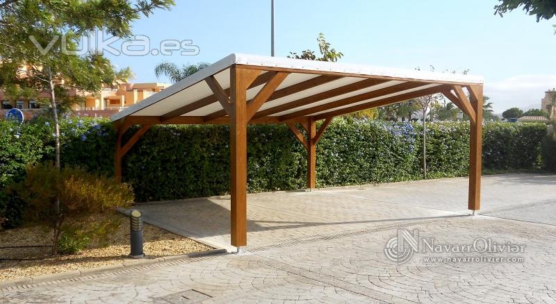 Pérgola para parking de 2 plazas en madera y lona tensada. NavarrOlivier.com