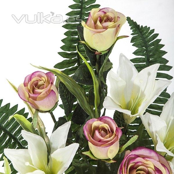Ramos artificiales. Ramo artificial flores rosas malvas y tiger lily blanca en La Llimona home (2)