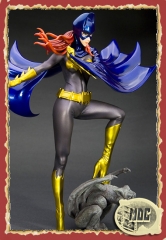Una importacion kotobukiya japones! batgirl es el primero de una linea que combina superheroinas de