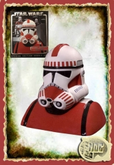 Galletero trooper star wars. guarda todas las cosas que quieras en el interior levantando el casco.