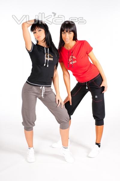 Conjunto de pirata y camisetas de manga corta, ideal para fitness y aerobic.