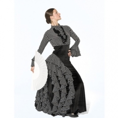 Traje de flamenco negro de lunares