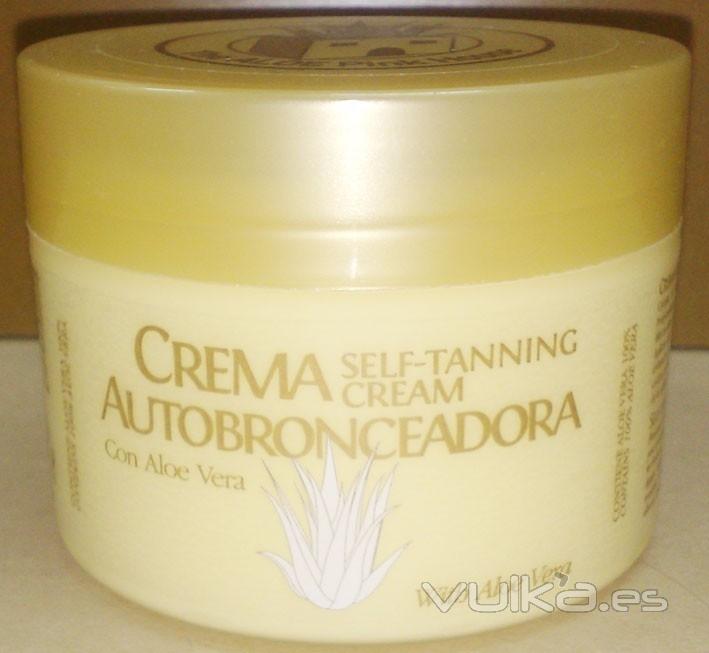 Crema autobronceadora a base de plantas