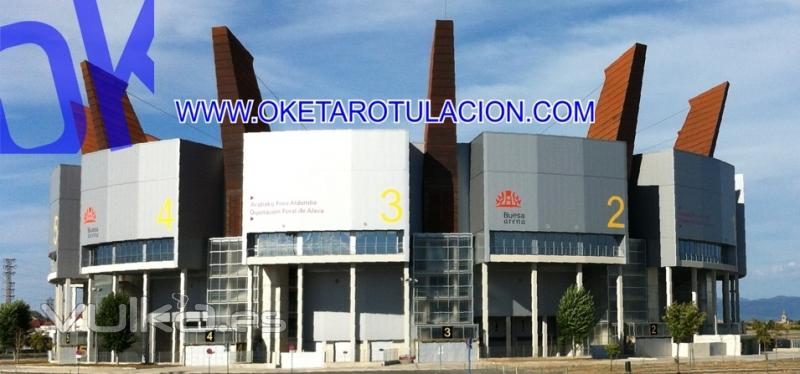 Rotulacion Fachada Pabellon Fernando Buesa Arena. Caja Laboral Baskonia