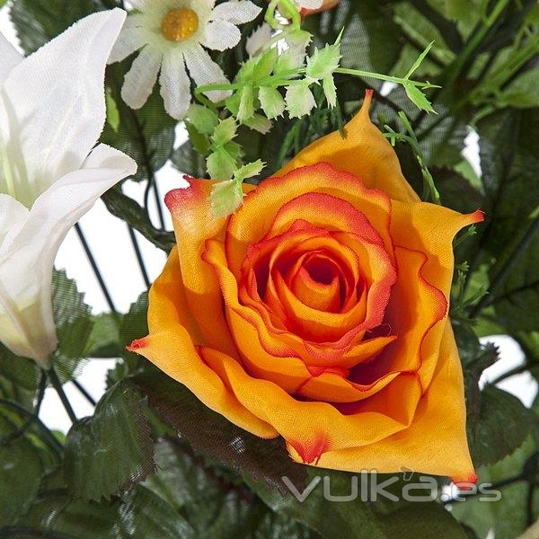 Todos los Santos. Ramo artificial flores lily con rosas naranjas en La Llimona home (1)
