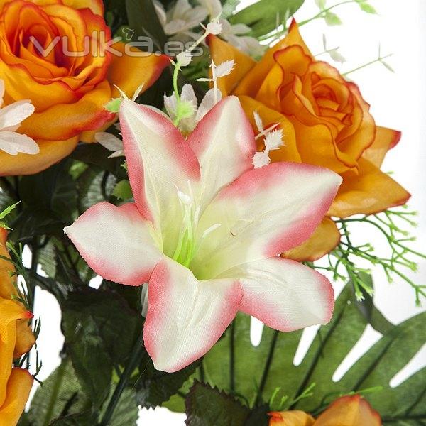 Todos los Santos. Ramo artificial flores lily con rosas naranjas en La Llimona home (2)