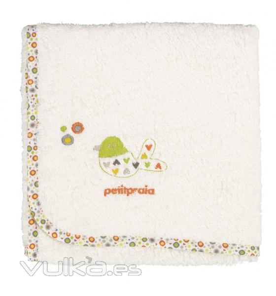 Toalla, para beb, de la coleccin Magic World. Petit Praia