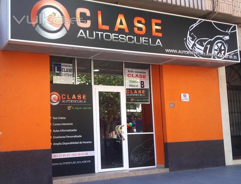 Entrada AUTOESCUELA CLASE, Tu Autoescuela en Valencia.