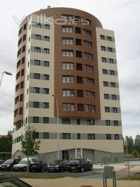 TORRE LUXOR. EDIFICIO DE LUJO EN LEON