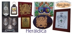 Regalos de heraldica en madera, cristal, espejos, ceramica, etc