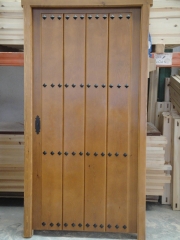 puerta rustica barnizada color roble