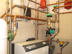Sistema de calefaccin con caldera a gas y aporte de enrgia solar trmica