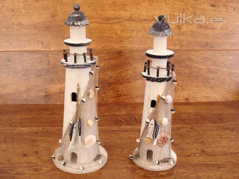 Faros marineros de madera