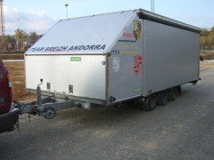 Remolque carrozado porta coches en aluminio vpi5021c