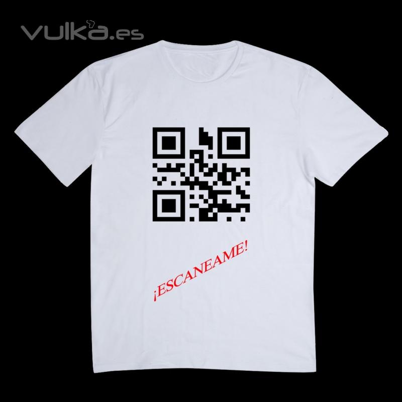 Generamos tu código QR personalizado y lo imprimimos sobre la camiseta 