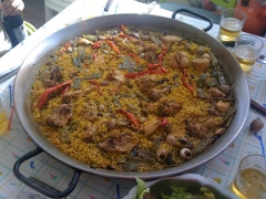 Paella de caracoles