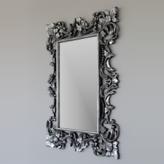 Espejo estilo barroco acabado en plata envejecida tallado a mano en maderas naturales  150 eur