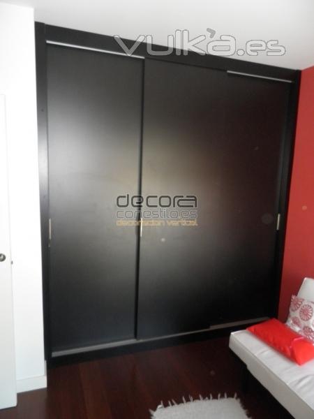 armario antes de fotomural personalizado vinilo laminado decoraconestilo.es ZARAGOZA