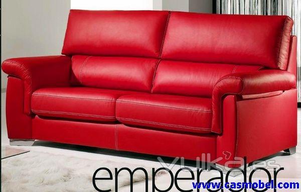 Modelo Emperador, disponible en sofa 3 plazas, 2 plazas y sillon. Asientos deslizantes extensibles. 
