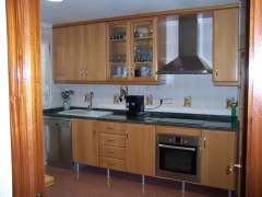 Cocina lisa en haya vaporizada